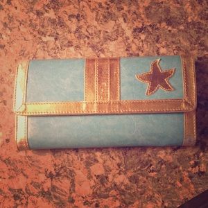 Beautiful “beachy” wallet